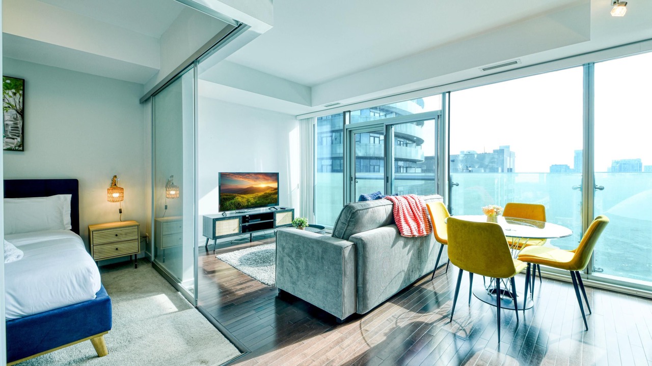 Photo of Bedroom in Toronto Entertainment District