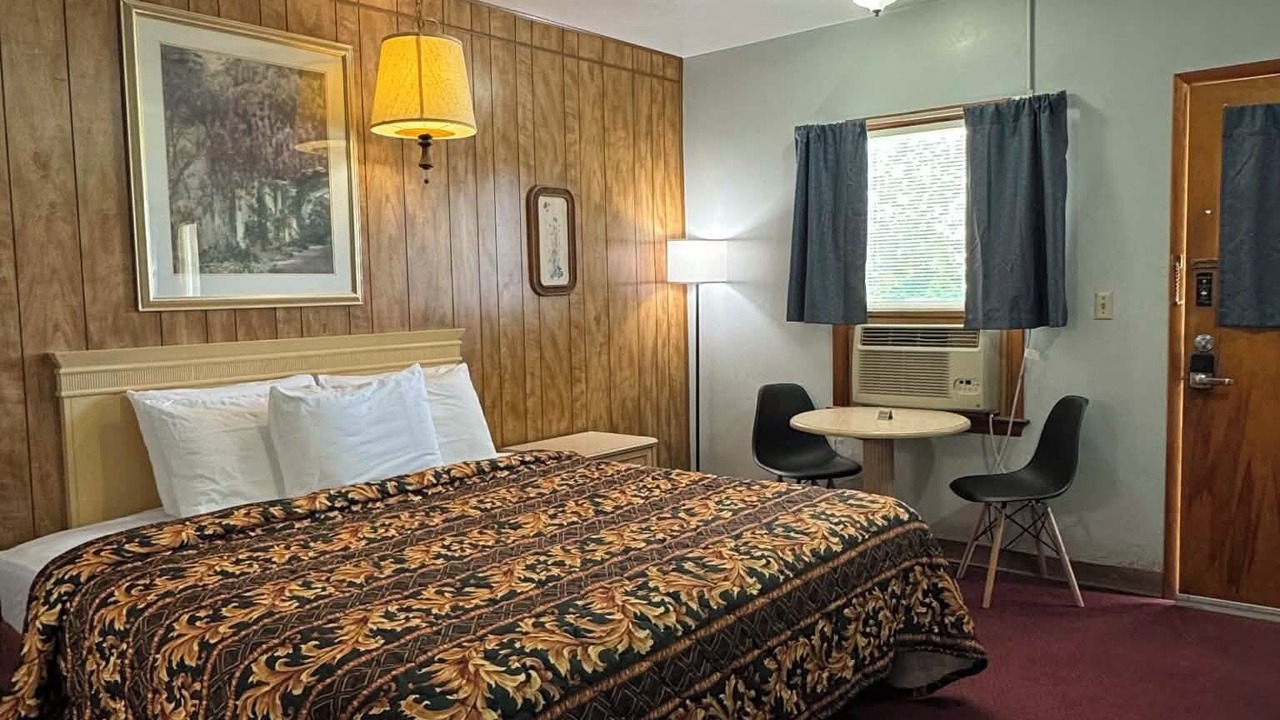 Photo of Bedroom in Norton