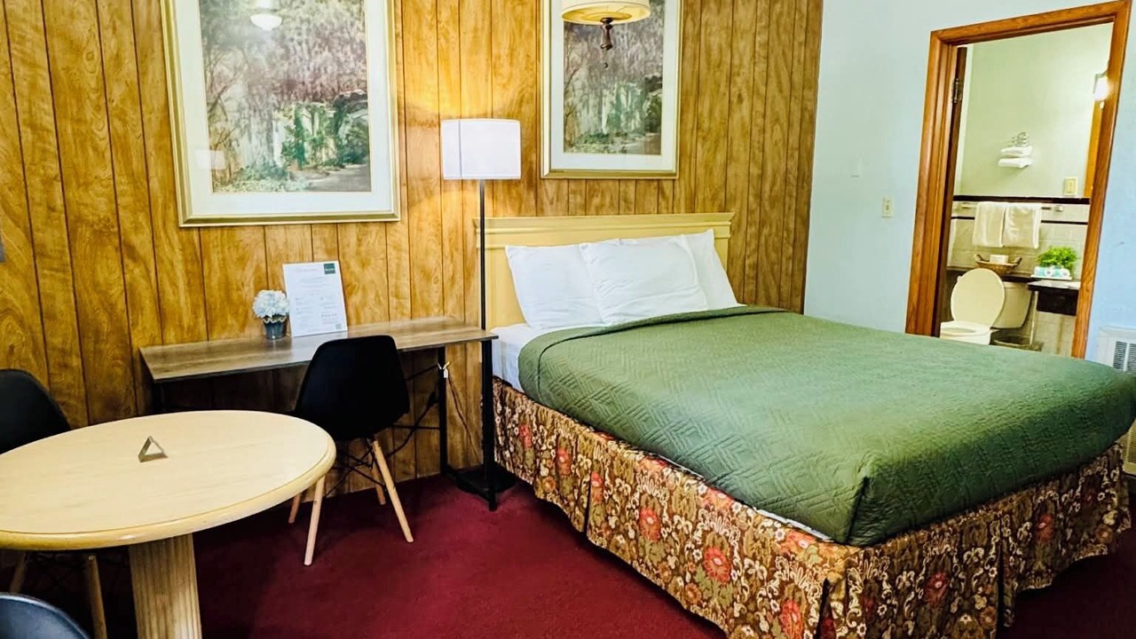 Photo of Bedroom in Norton