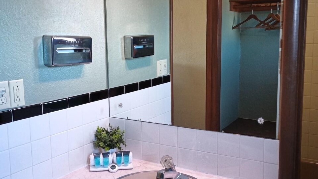 Photo of Bathroom in Norton