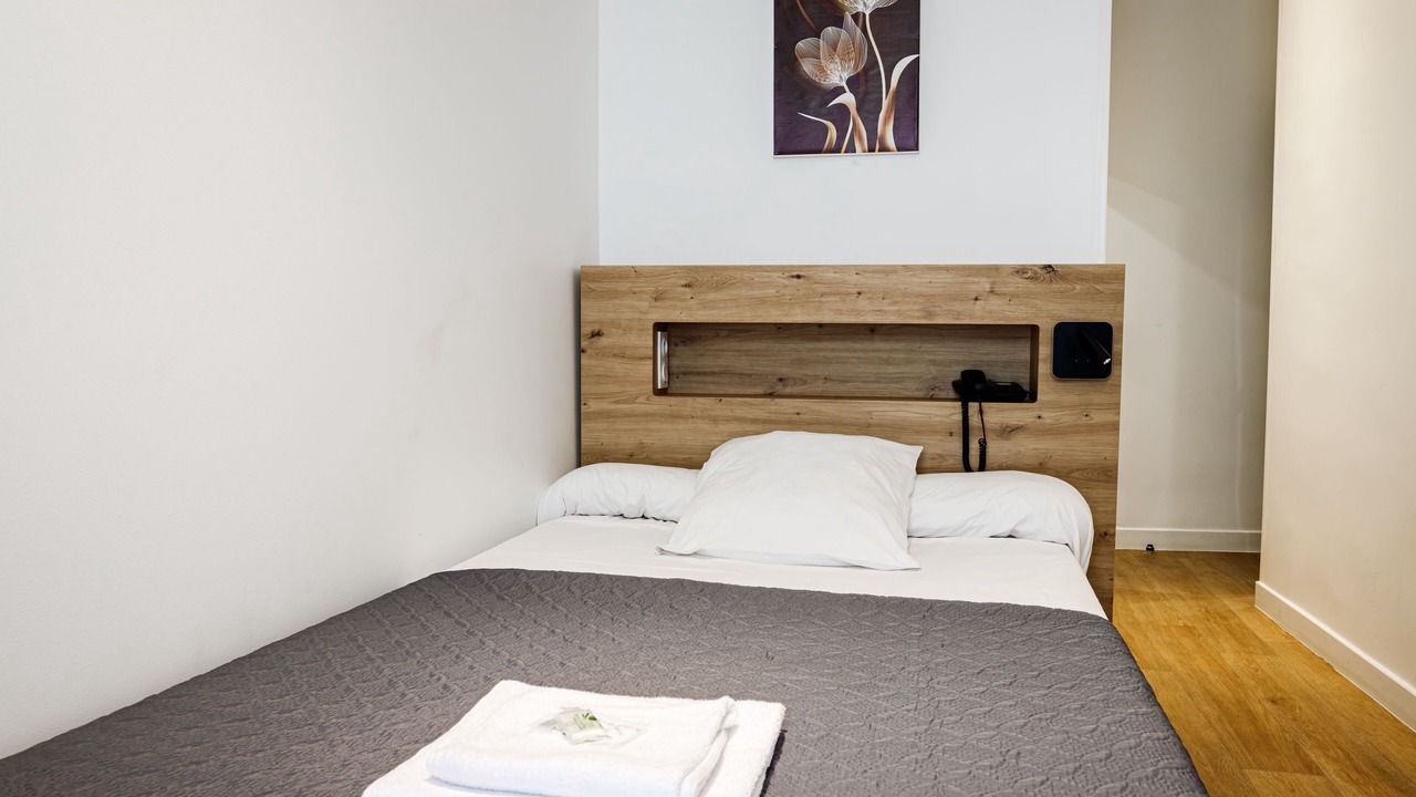 Photo of Bedroom in Carnot - Gailleton