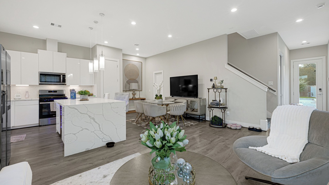 Photo of Livingroom in Northside