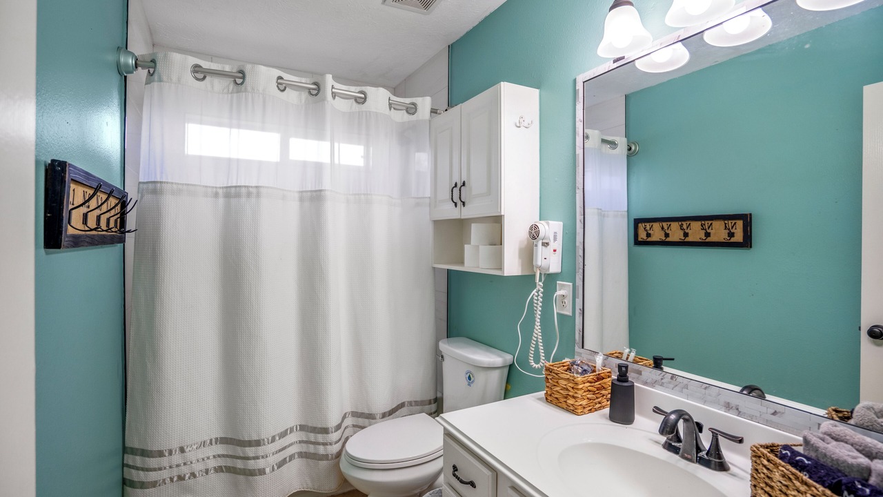 Photo of Bathroom in Alvin