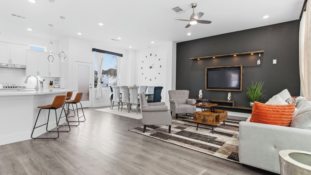 Photo of Livingroom in OST - South Union