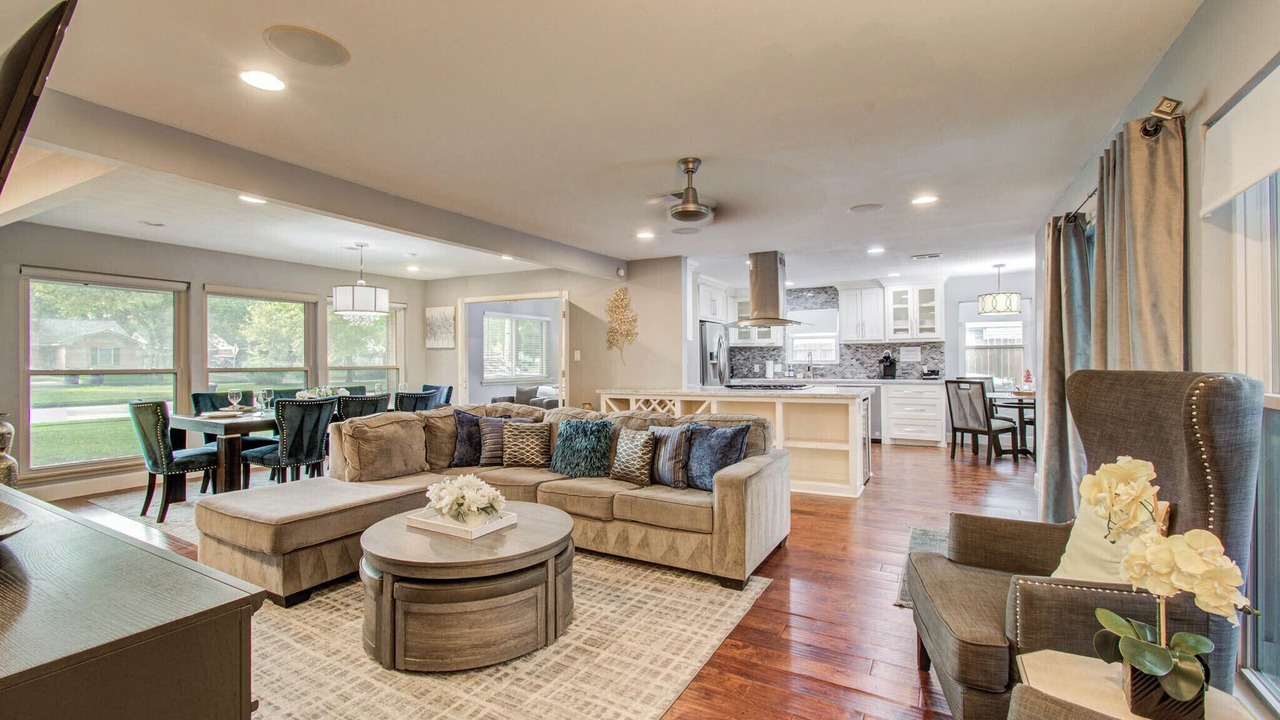 Photo of Livingroom in Westbury