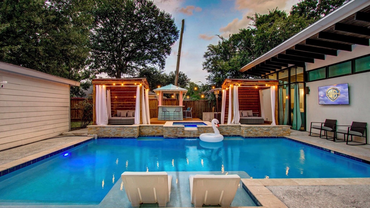 Photo of Outdoor in Westbury