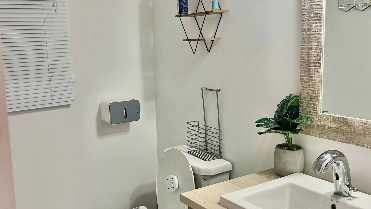 Photo of Bathroom in Dieppe
