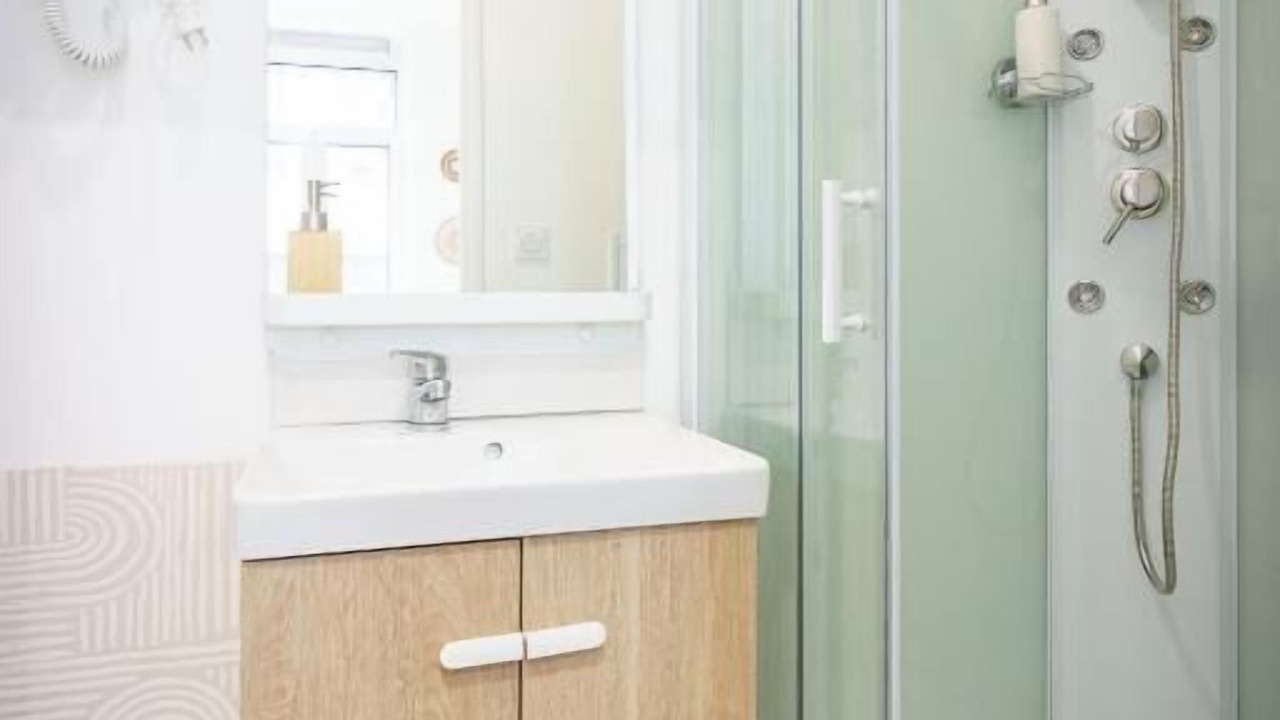 Photo of Bathroom in Saint-Quentin