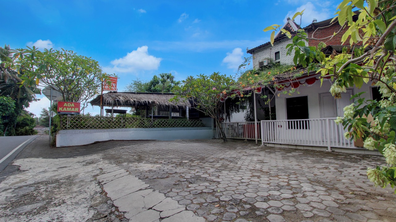 Photo of Outdoor in Kretek
