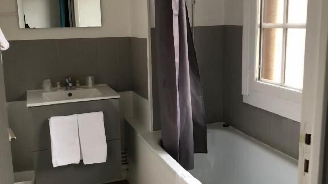 Photo of Bathroom in Quartier Vieux Marche-Cathedrale