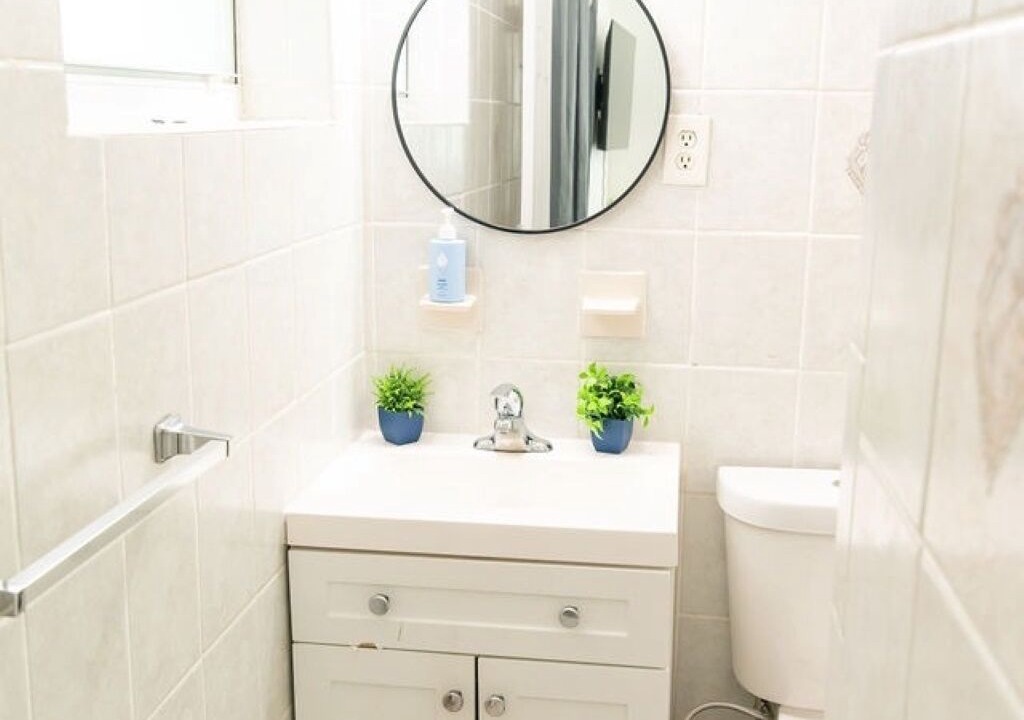 Photo of Bathroom in Driftwood