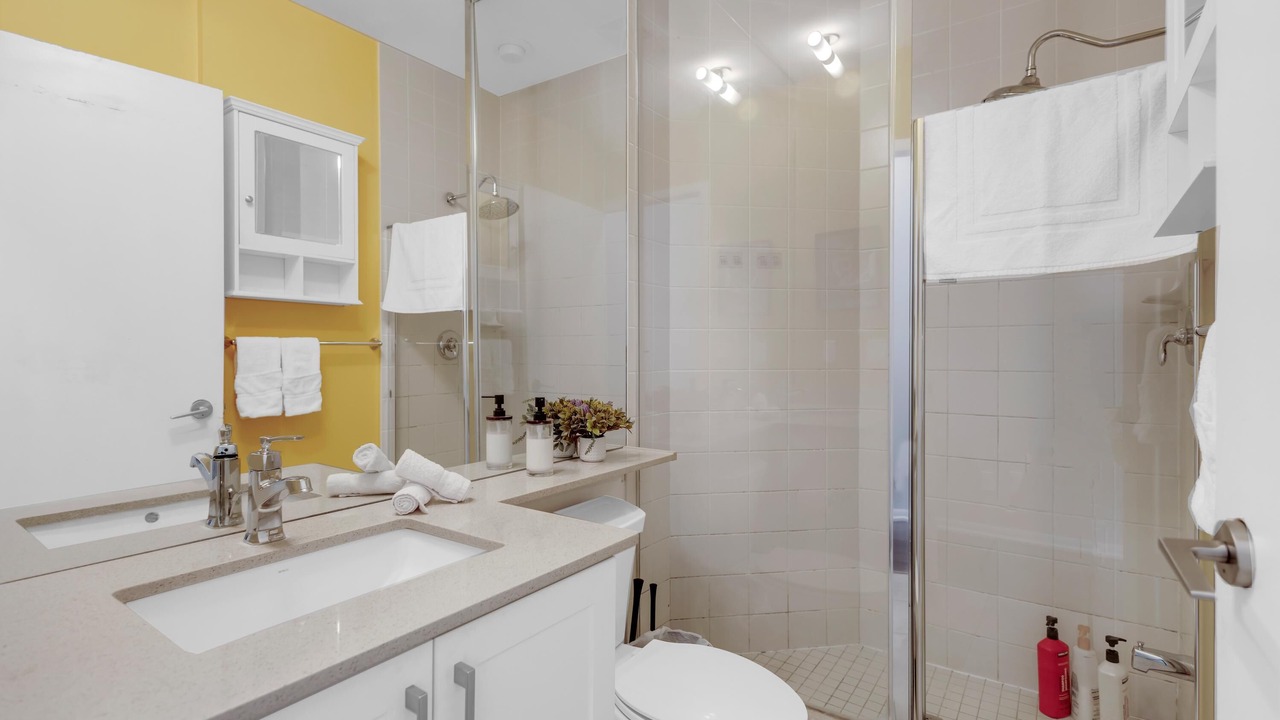 Photo of Bathroom in Fort York