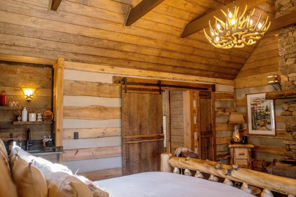 Photo of Bedroom in Waynesville
