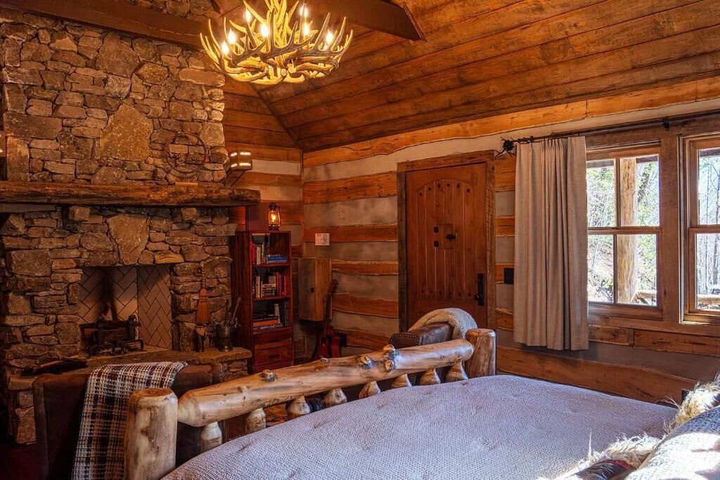 Photo of Bedroom in Waynesville