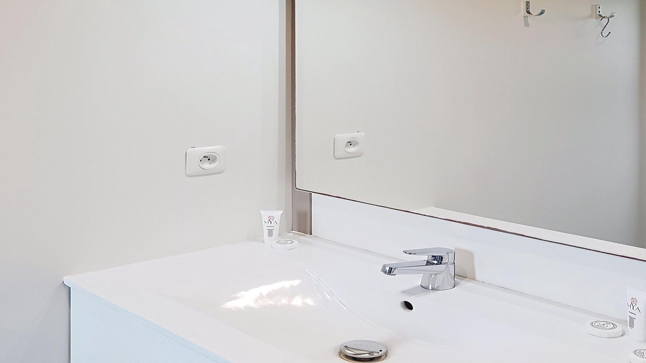 Photo of Bathroom in Malansac