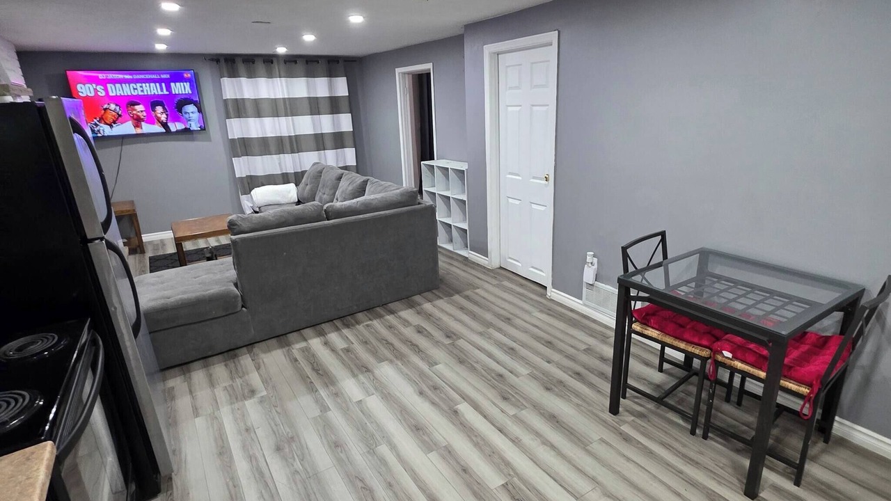 Photo of Livingroom in Brampton