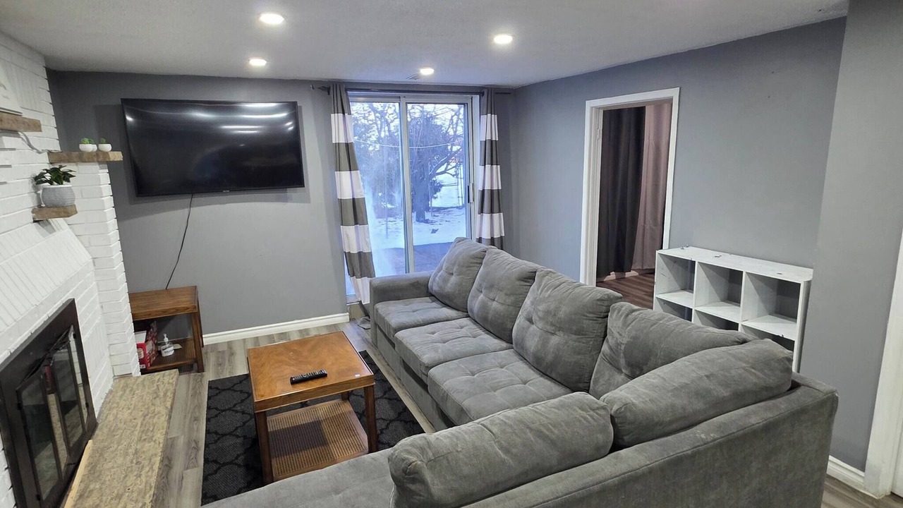Photo of Livingroom in Brampton
