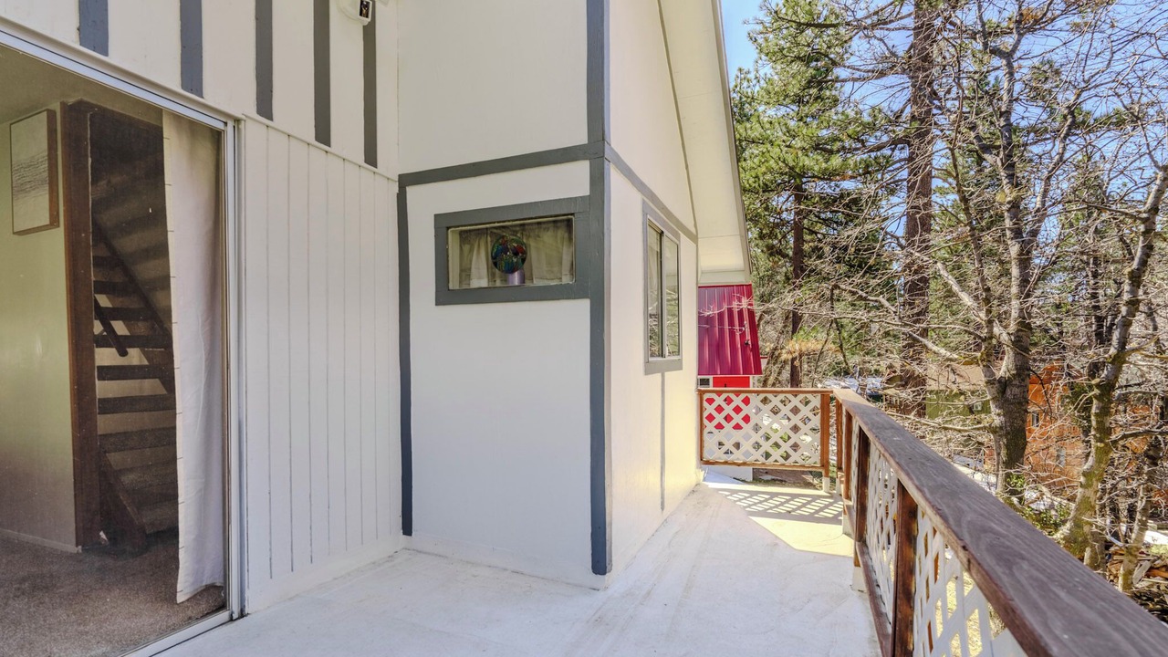 Photo of Patio Balcony in Arrowbear Lake
