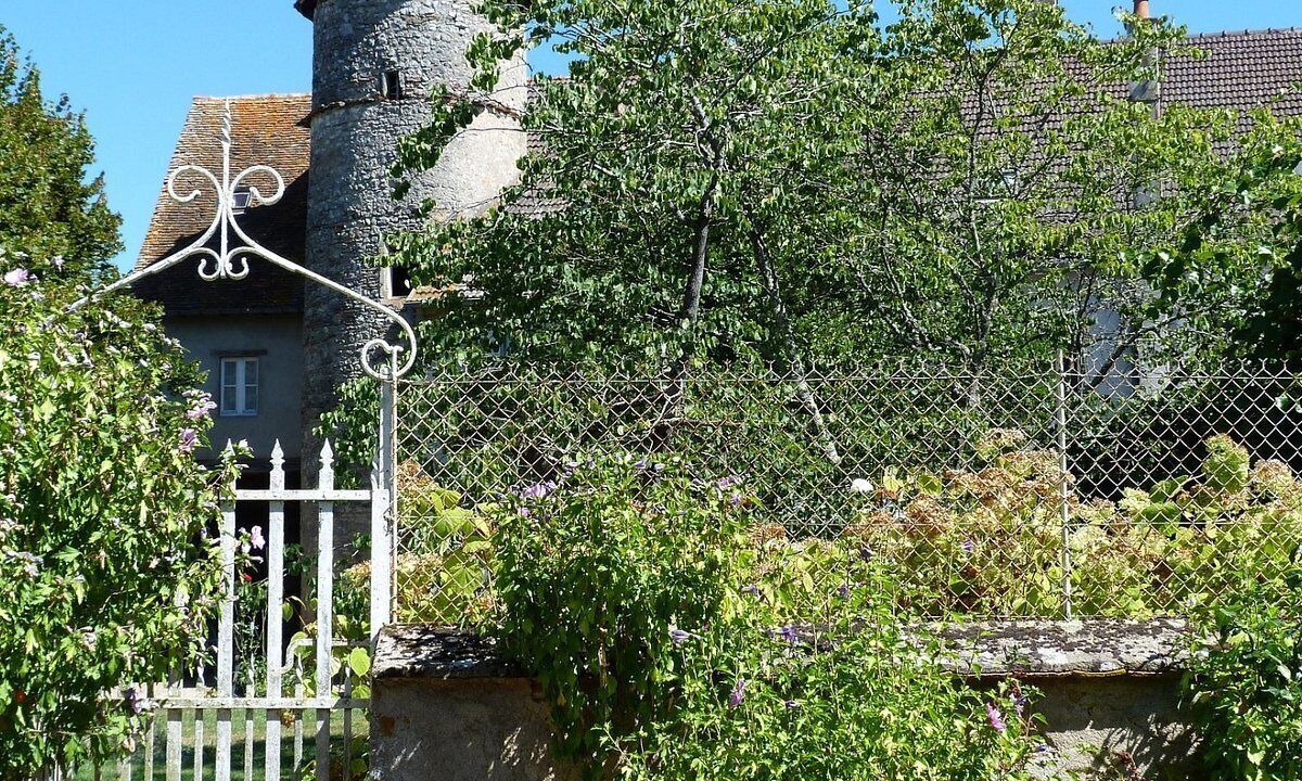 Photo of Outdoor in Chantenay-Saint-Imbert