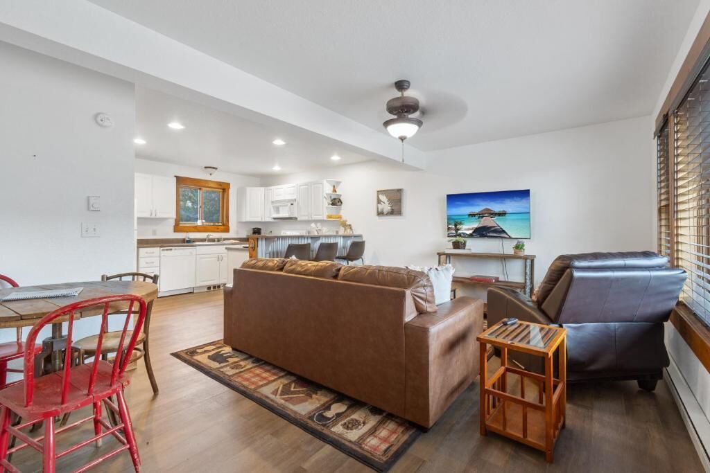 Photo of Livingroom in Grand Lake