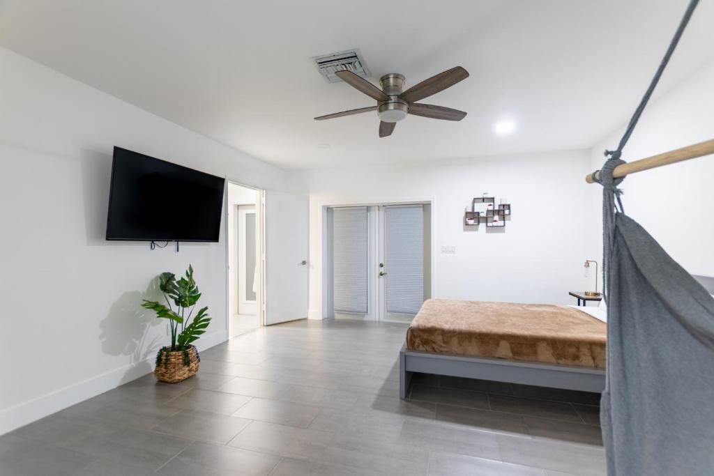Photo of Bedroom in North Miami Beach