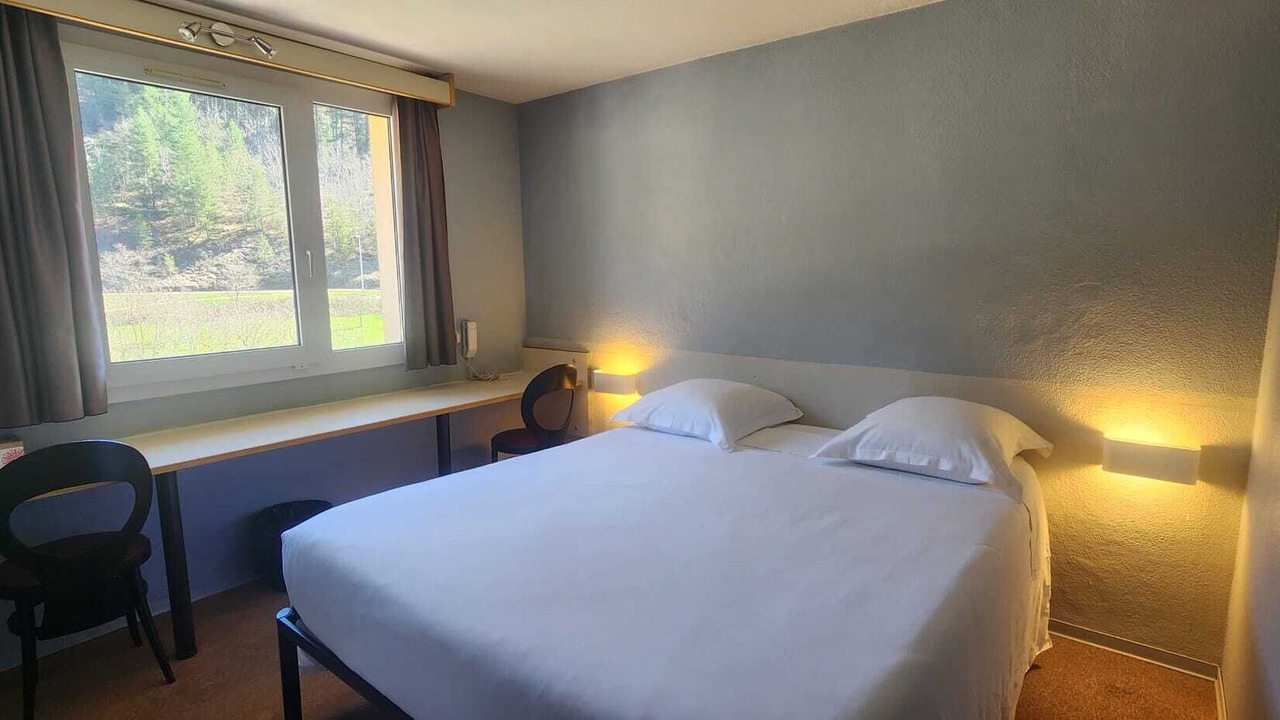 Photo of Bedroom in Florac