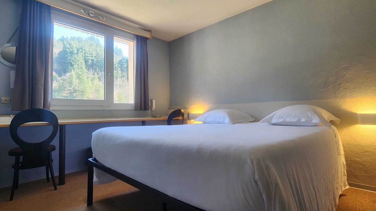 Photo of Bedroom in Florac