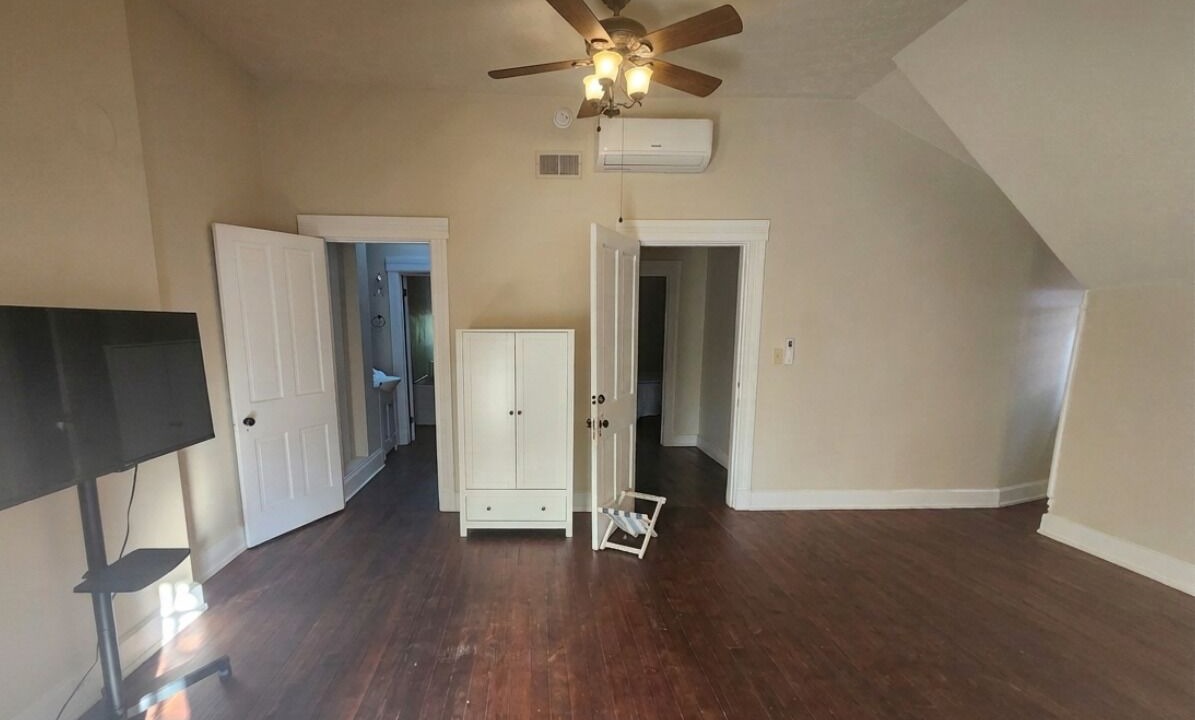Photo of Bedroom in Maysville