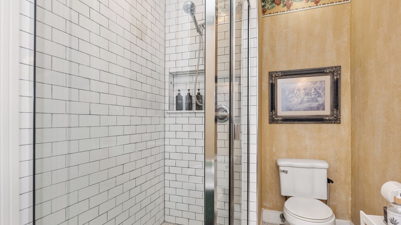 Photo of Bathroom in Maysville