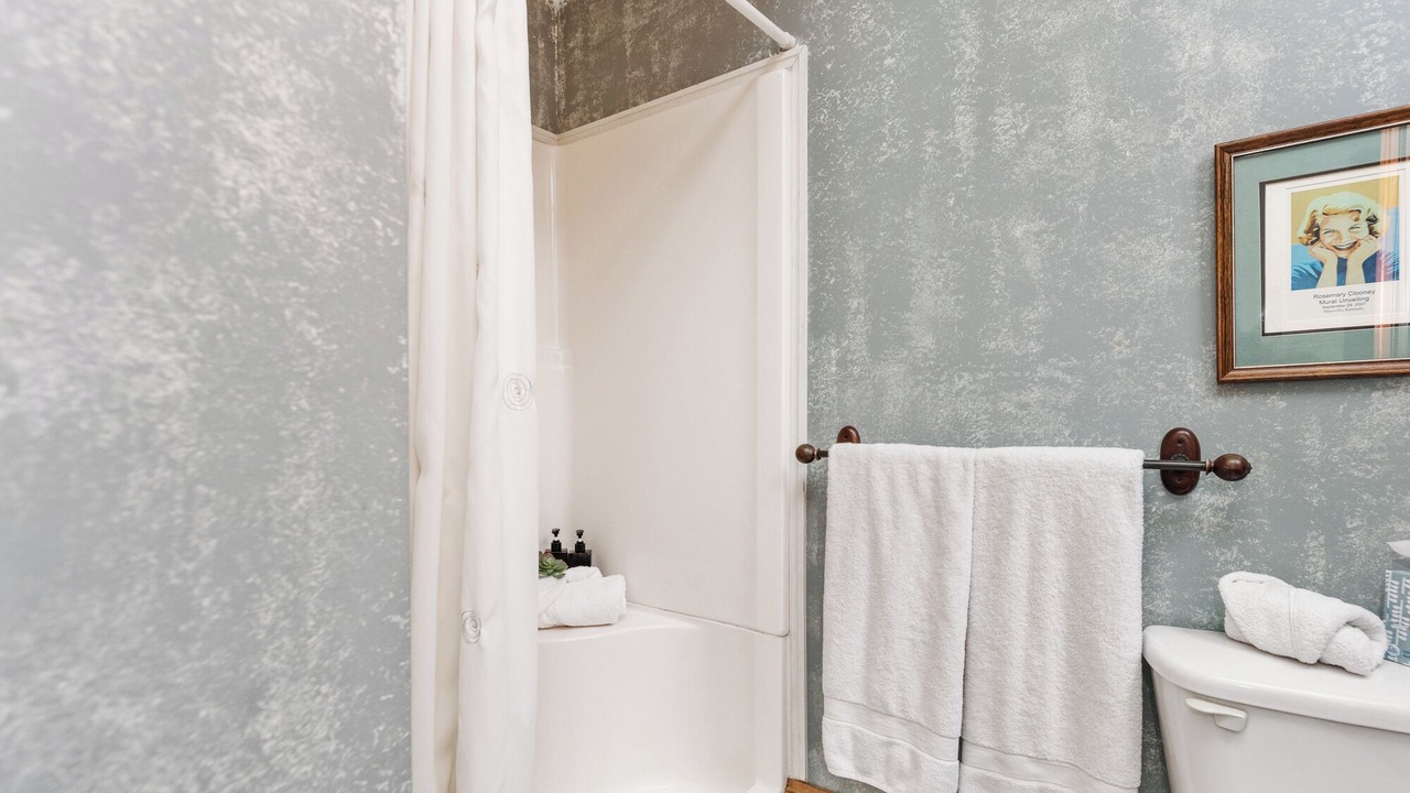 Photo of Bathroom in Maysville