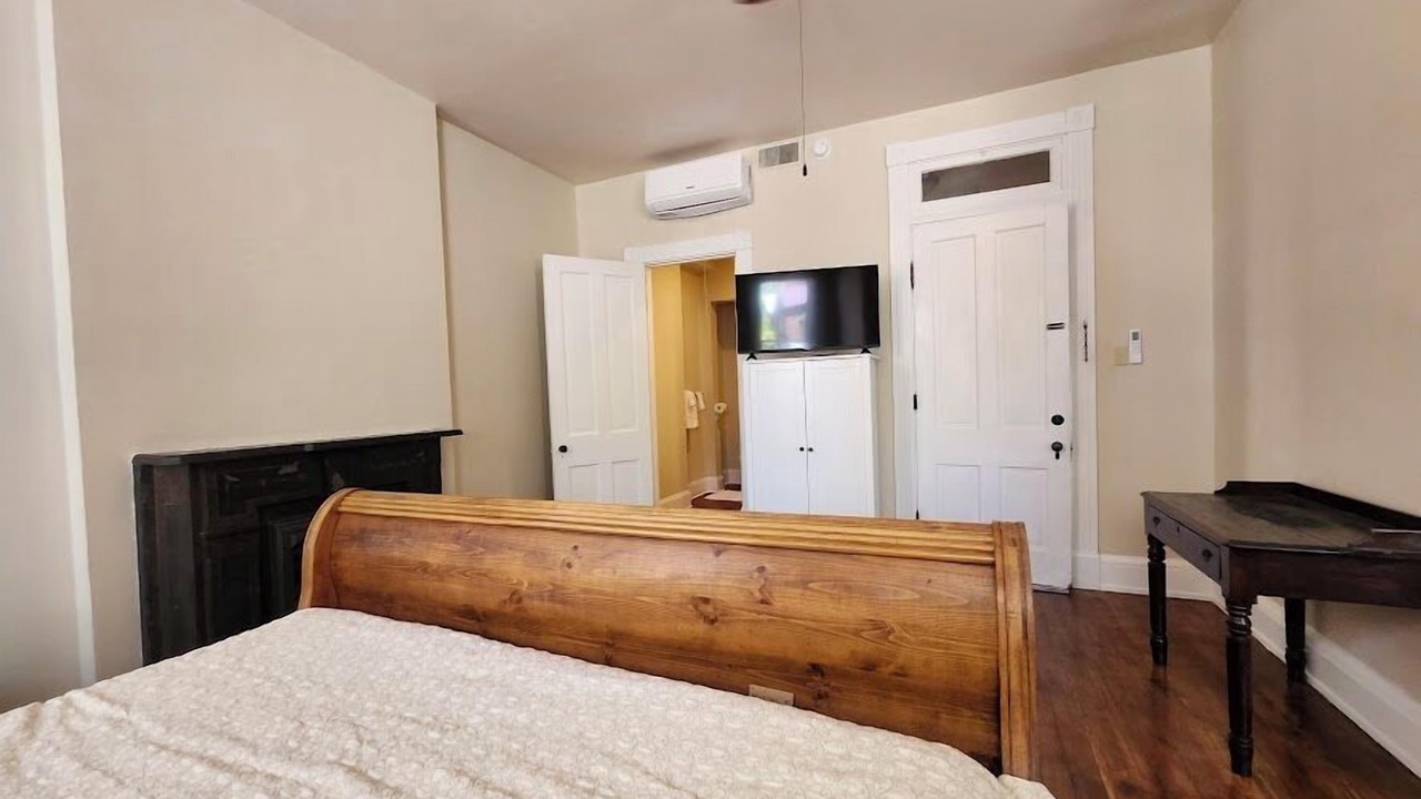 Photo of Bedroom in Maysville