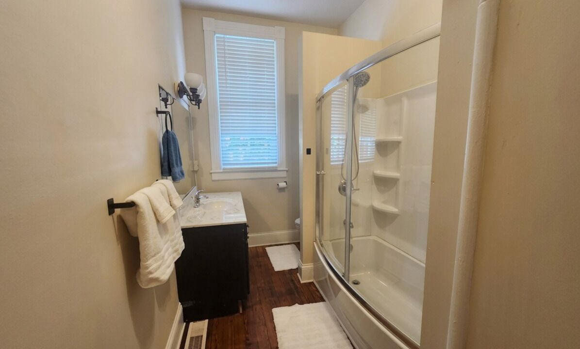 Photo of Bathroom in Maysville