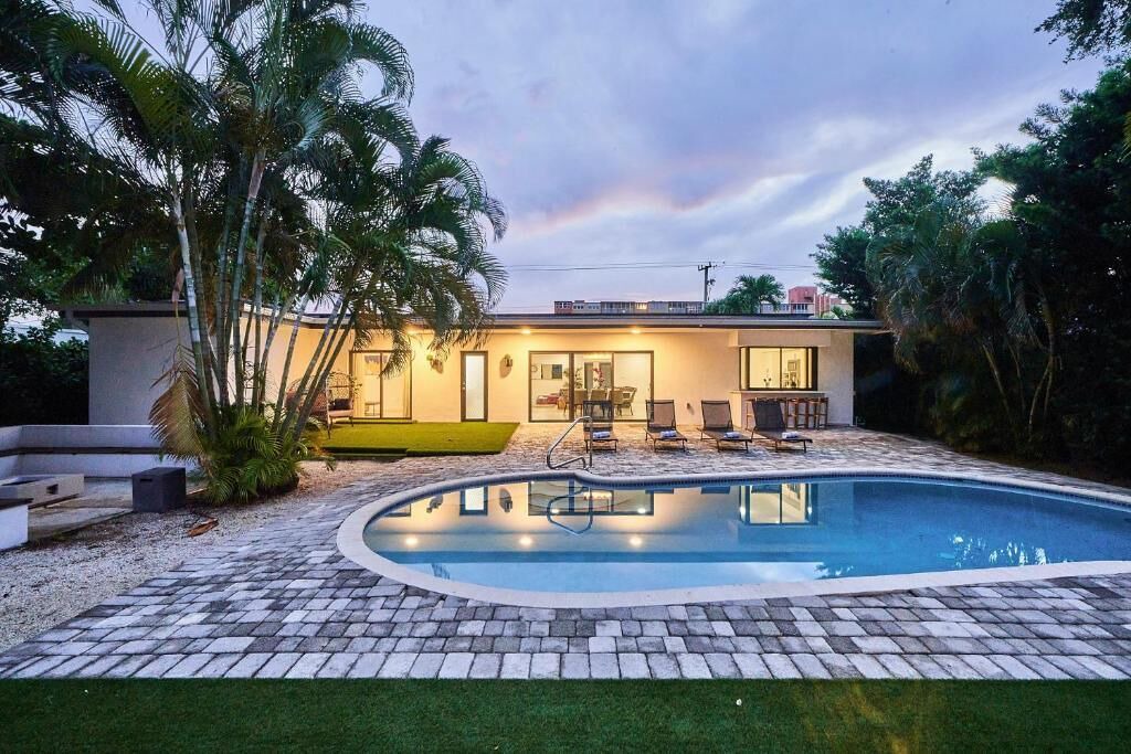 Photo of Outdoor in North Miami Beach