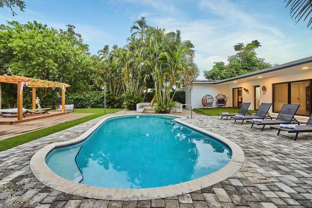 Photo of Outdoor in North Miami Beach