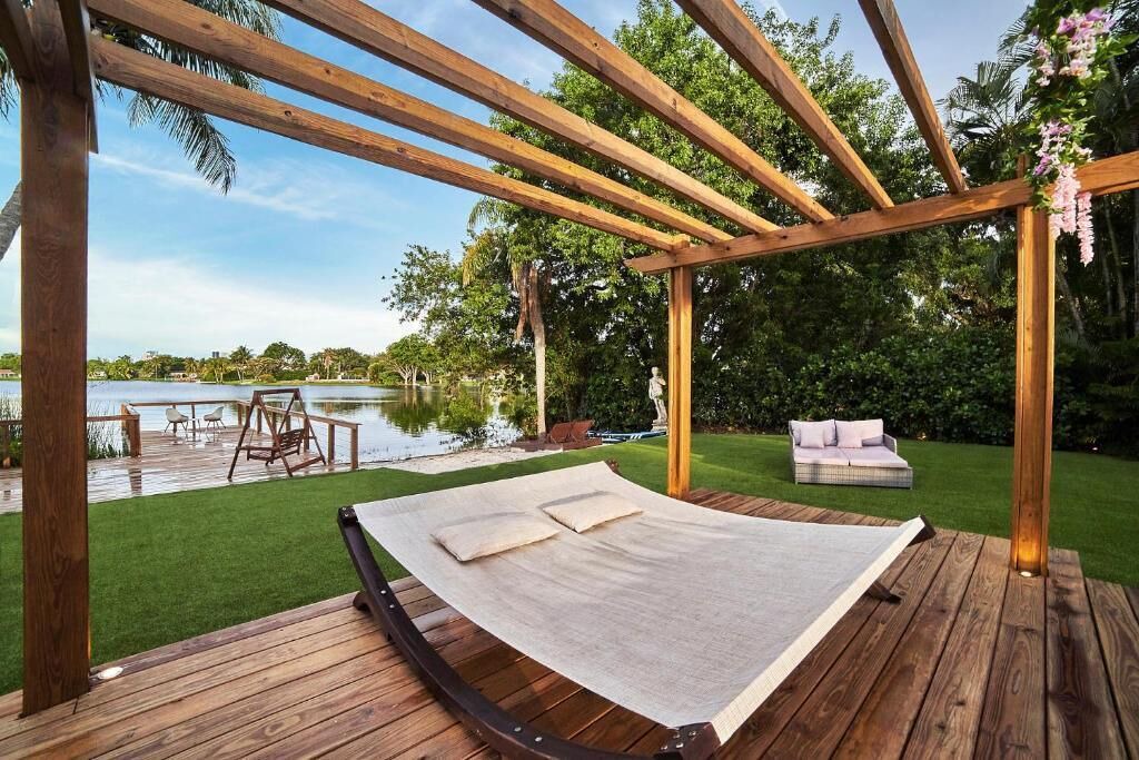 Photo of Outdoor in North Miami Beach