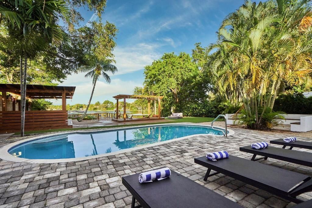 Photo of Outdoor in North Miami Beach