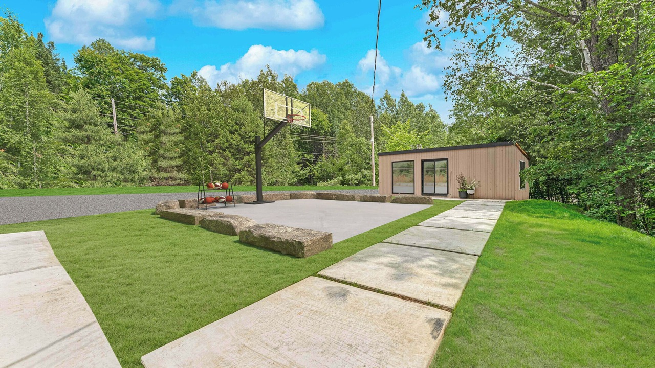 Photo of Others in Amherst