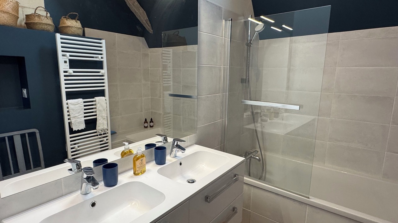 Photo of Bathroom in Fontaine-Milon