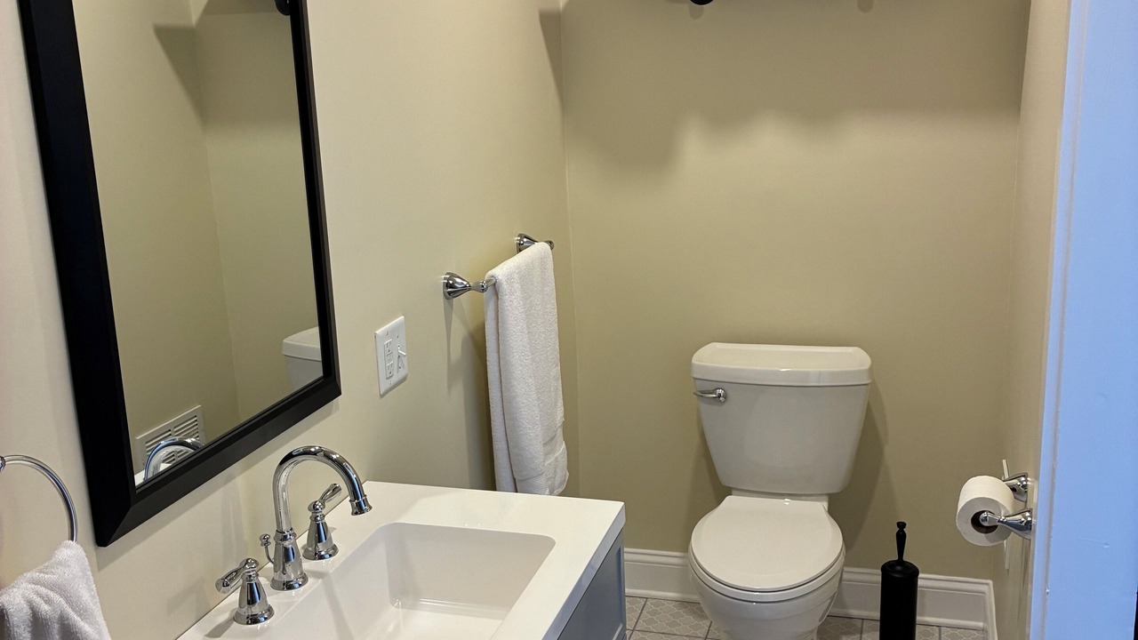 Photo of Bathroom in Lebanon - Pine Grove