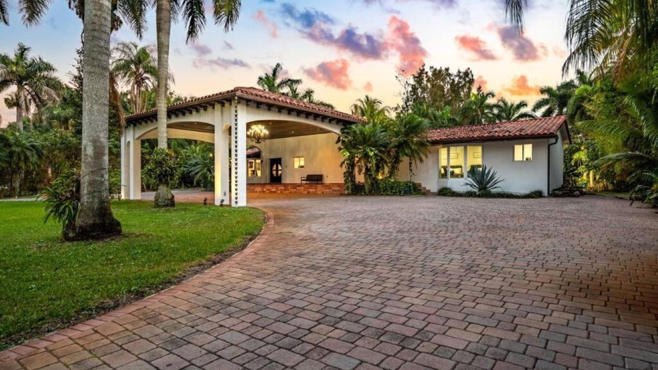 Photo of Outdoor in Golden Glades