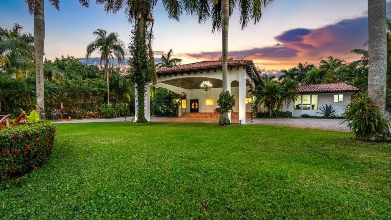 Photo of Outdoor in Golden Glades