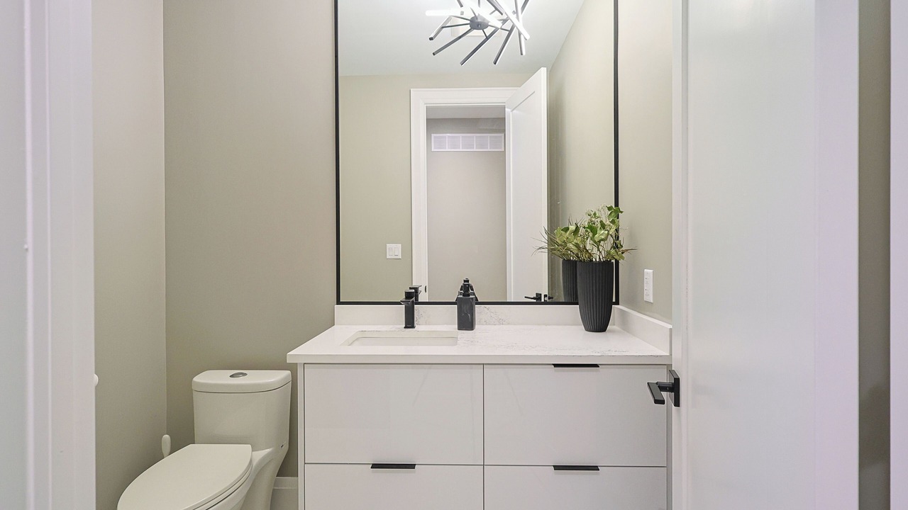 Photo of Bathroom in Niagara Falls