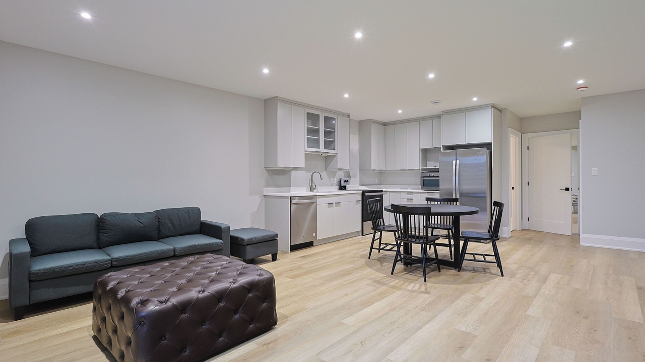 Photo of Livingroom in Niagara Falls