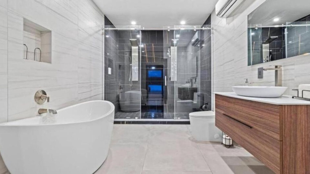 Photo of Bathroom in North Miami Beach