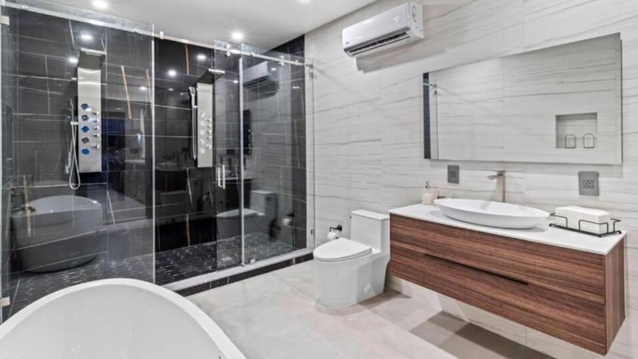 Photo of Bathroom in North Miami Beach