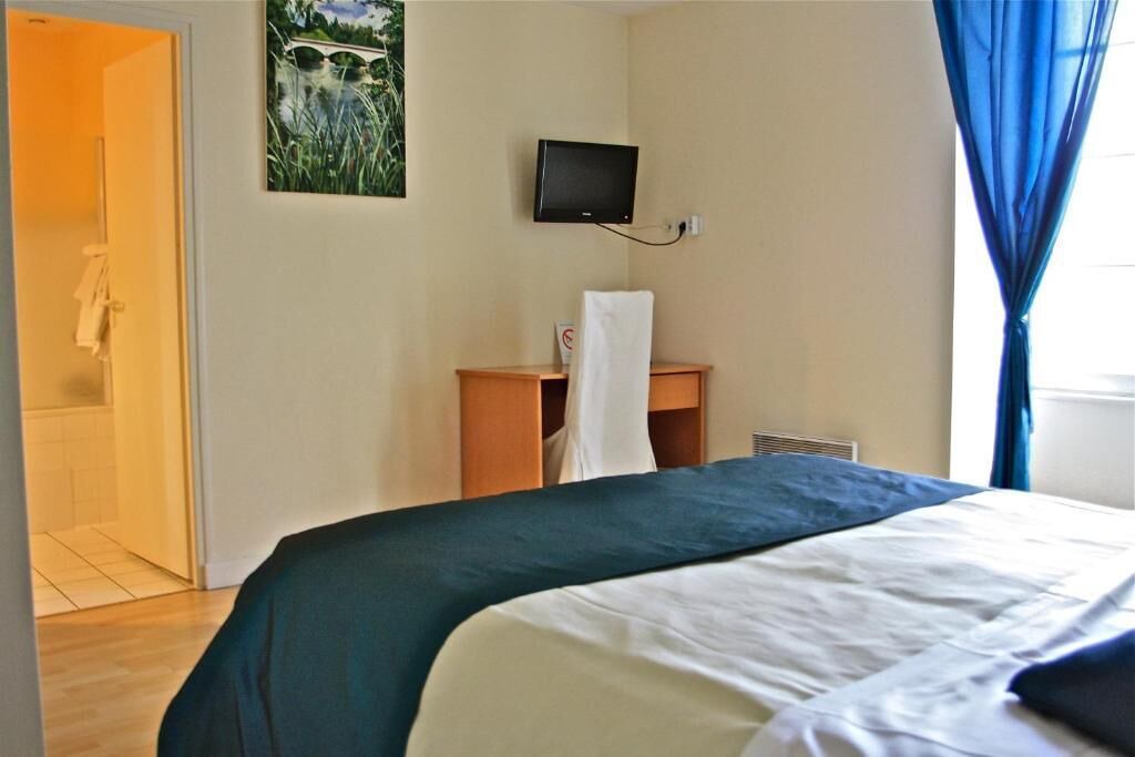 Photo of Bedroom in Aubeterre-sur-Dronne