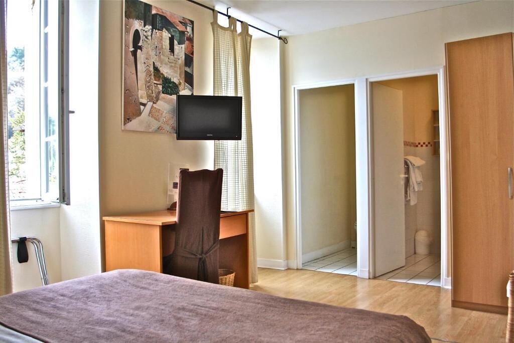 Photo of Bedroom in Aubeterre-sur-Dronne