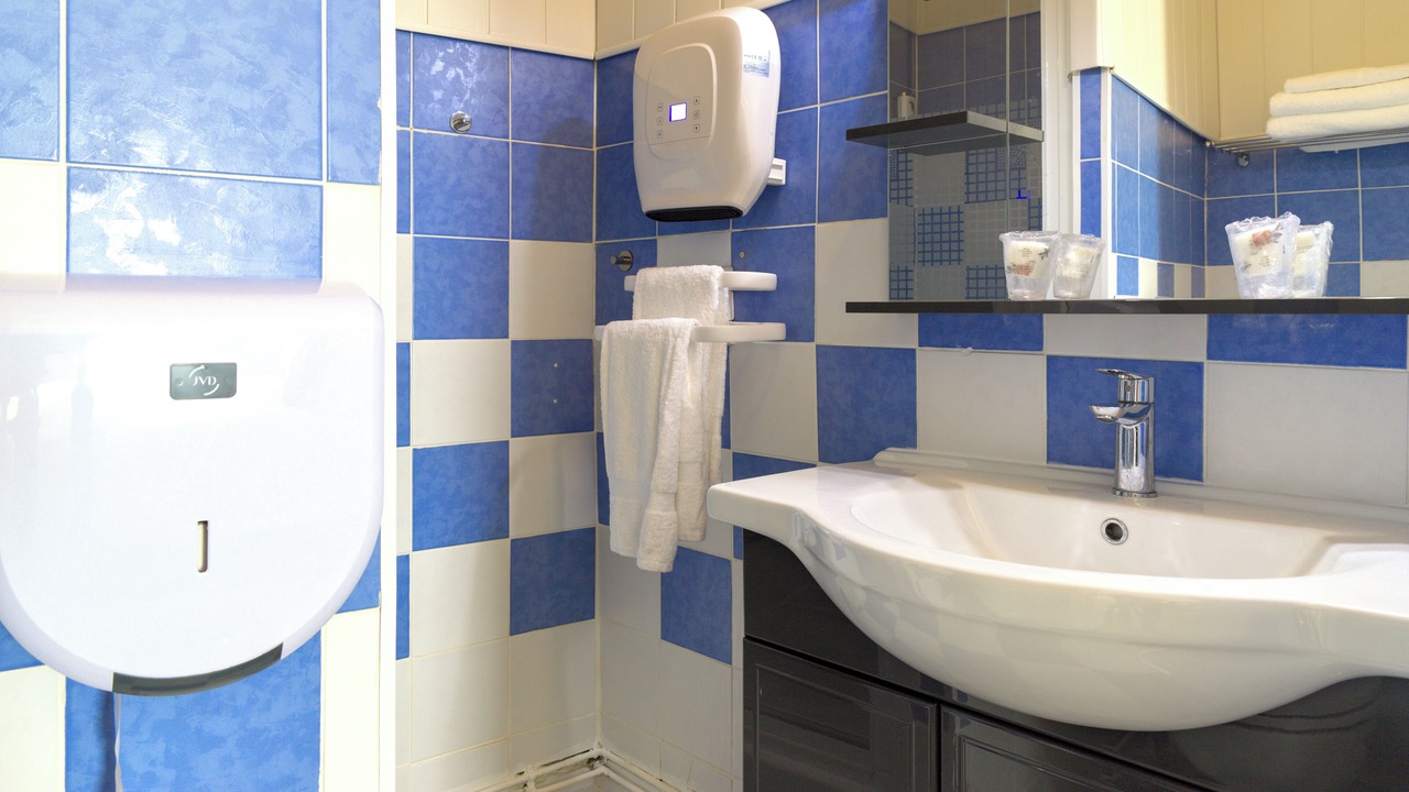 Photo of Bathroom in Balaruc-les-Bains