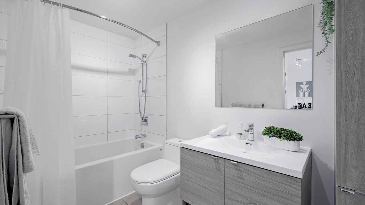 Photo of Bathroom in Shaughnessy Village