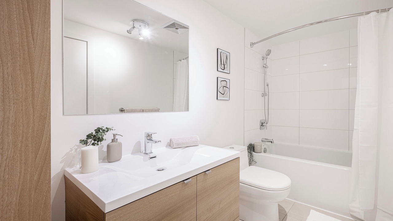 Photo of Bathroom in Shaughnessy Village